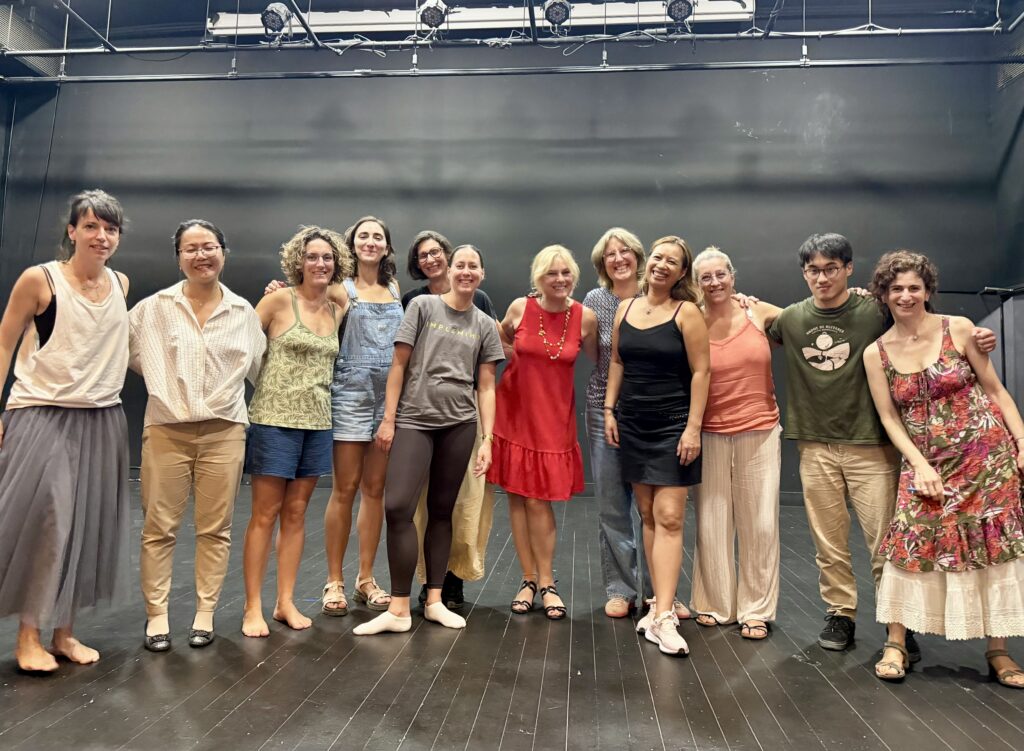 Enseignants artistiques (professeurs de danse, de musique, pianistes accompagnateurs) participant à la formation sur le trac et la présence scénique au Grand-Orly Seine Bièvre avec Virginie Aster pour aider leurs élèves dans la gestion du trac.